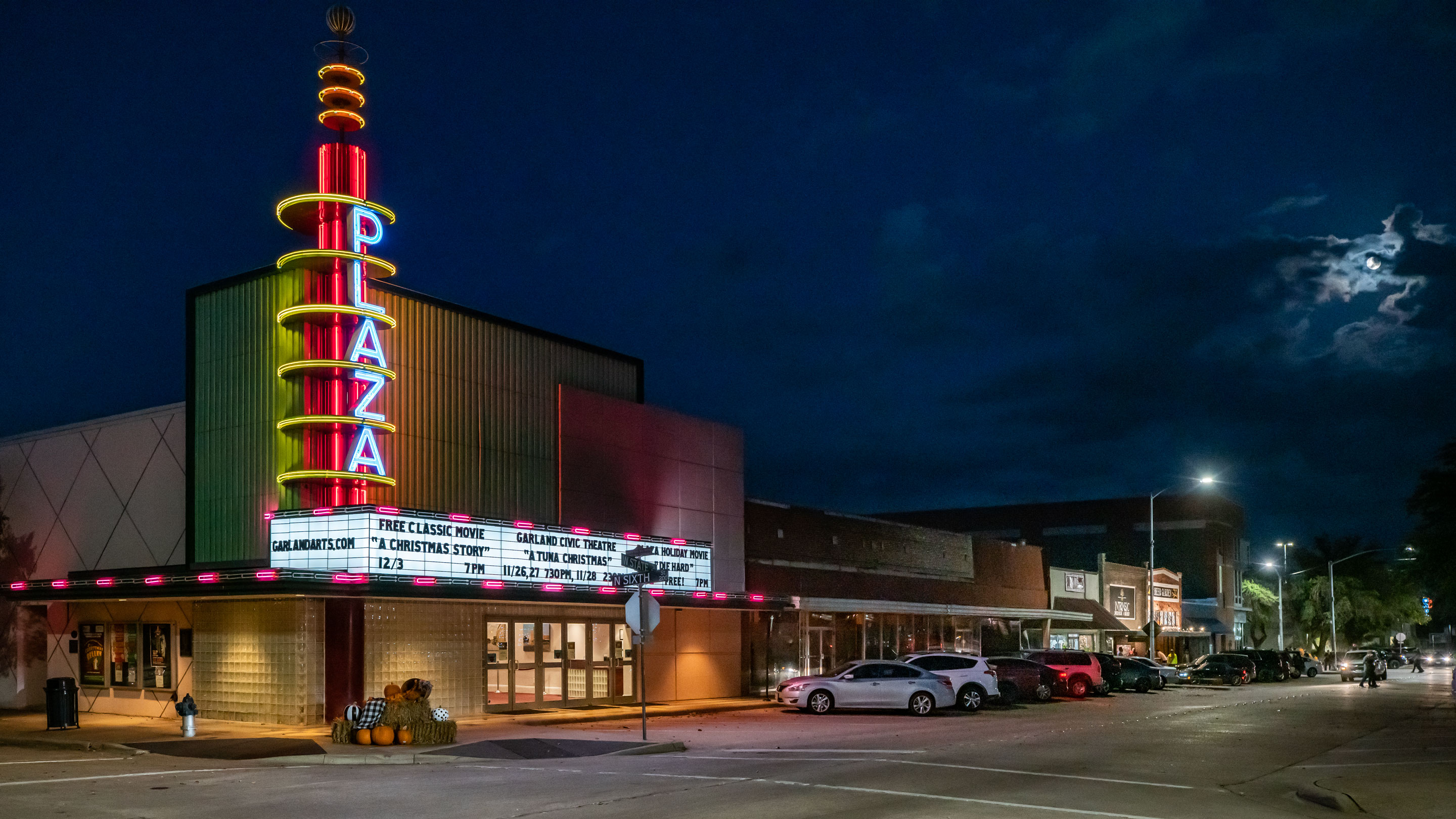 Garland Texas' Plaza Theater