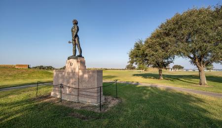 Dick Downling statue at Sabine Pass Battleground
