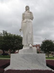 A statue of a Texas pioneer woman