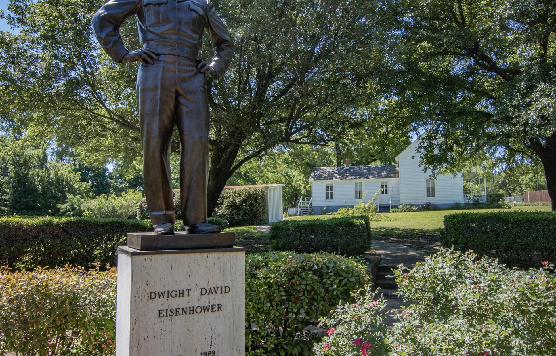 Statue of Eisenhower in the garden